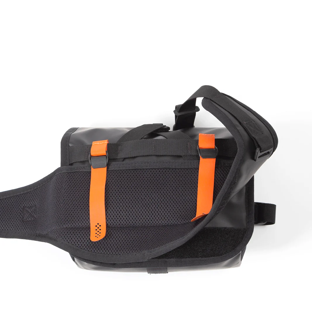 Utility Hip Pack (6 Litres) - Image 6